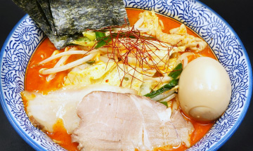 黒部名水ポークもつ入り濃厚辛味噌ラーメン