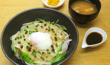 つばき食堂　くろべの漬ひらめ丼